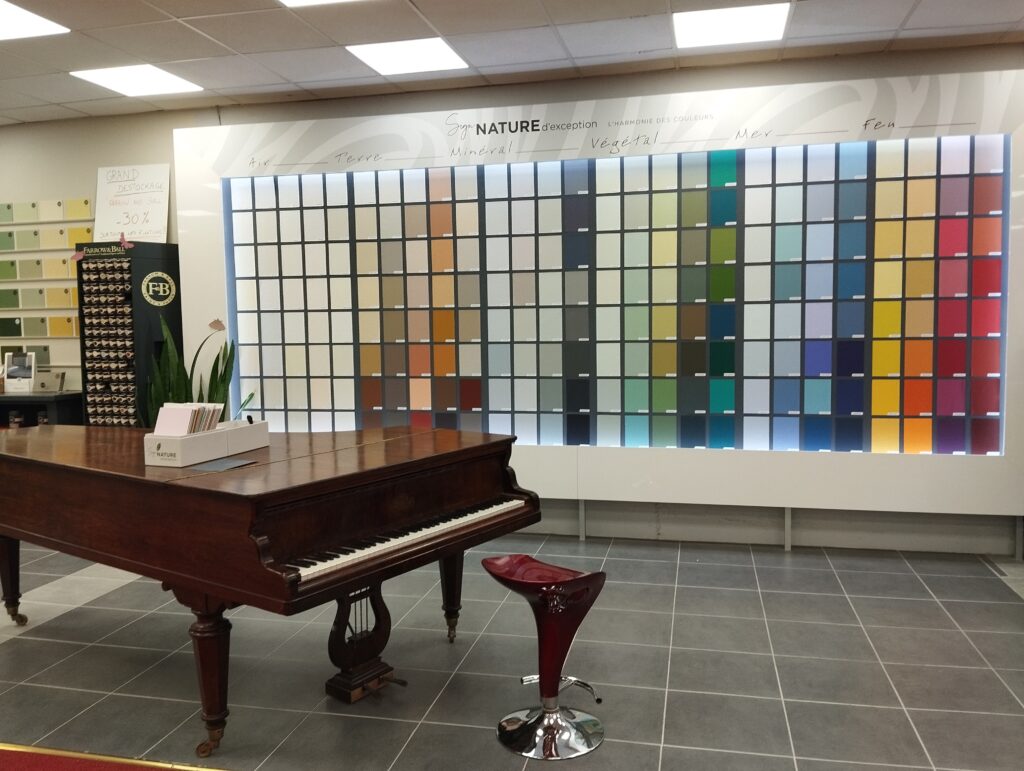 Une note de couleur en musique
#couleur #couleurs #provence #musique #peinture #espacerevetements #espacerevêtements #deco #decorationinterieur #signature